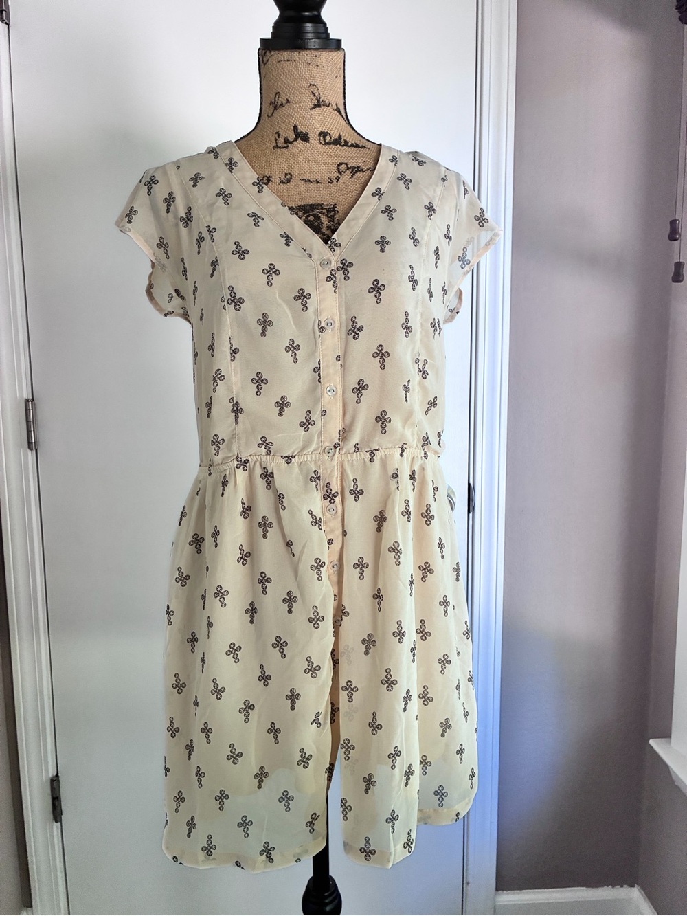 Double Zero Cream Button-Front Midi Dress with Dark Print
